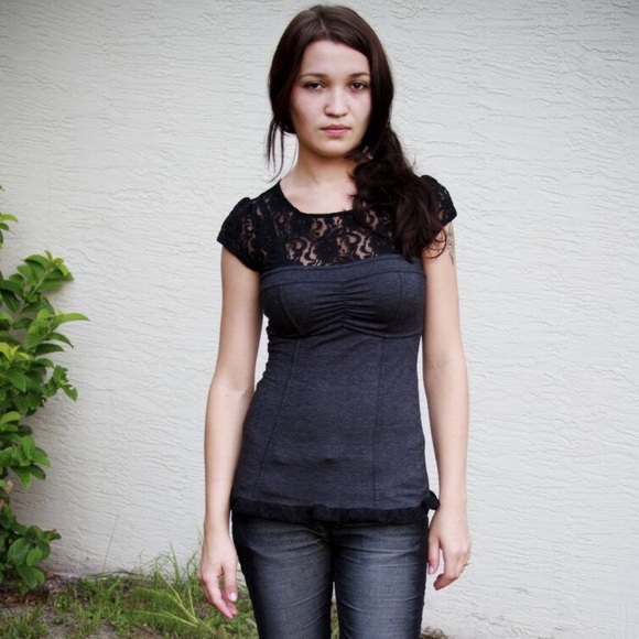 Meet your Posher, Ilona - Picture 1 of 1